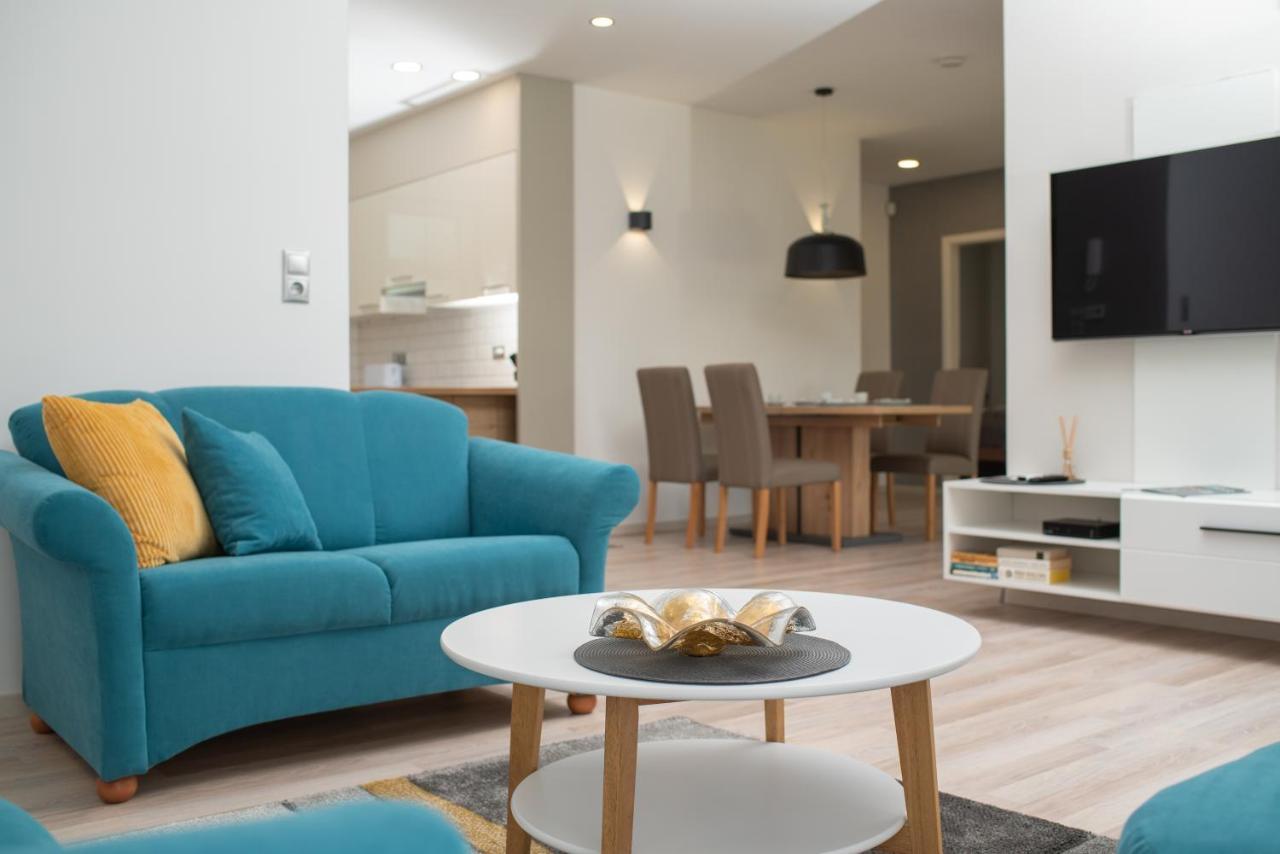 Twins Apartman เฮวิซ ภายนอก รูปภาพ